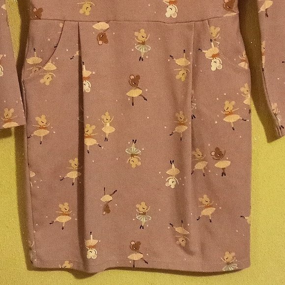 Girl's H&M ballet mouse long-sleeved dress with pockets sz. 8-10 year old. - Picture 3 of 5